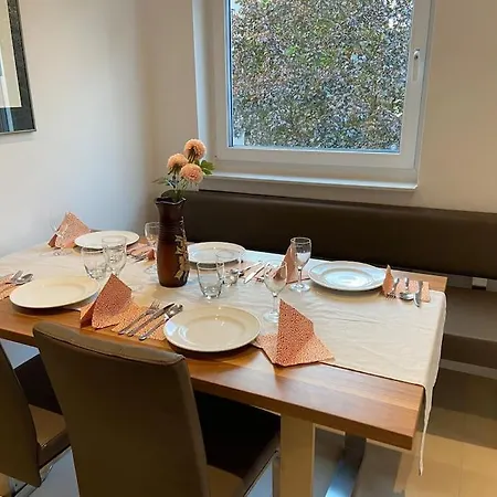 Luxury Apartment With Air Conditioning & Jaccuzzi Near Frankfurt Wiesbaden Hofheim am Taunus Exterior photo