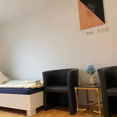 Luxury Apartment With Air Conditioning & Jaccuzzi Near Frankfurt Wiesbaden Hofheim am Taunus Exterior photo